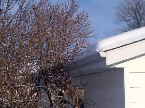 cleaning an eavestrough